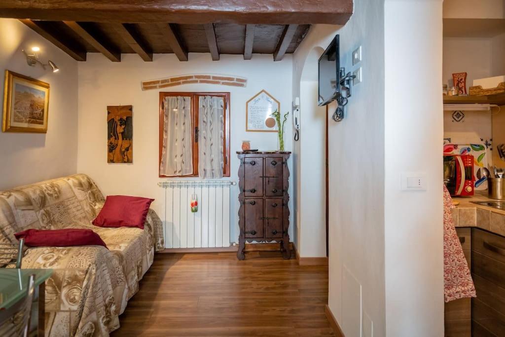 Monica Appartamento Con Giardino Al Ponte Vecchio فلورنس المظهر الخارجي الصورة